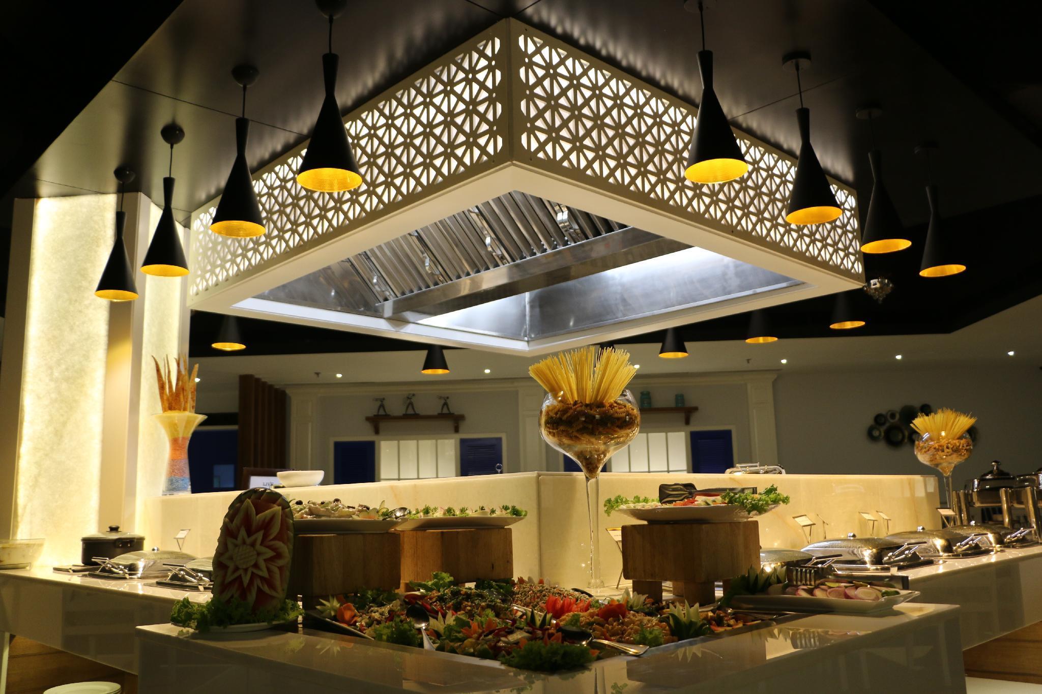 Ramada By Wyndham Jalandhar City Center Exteriör bild