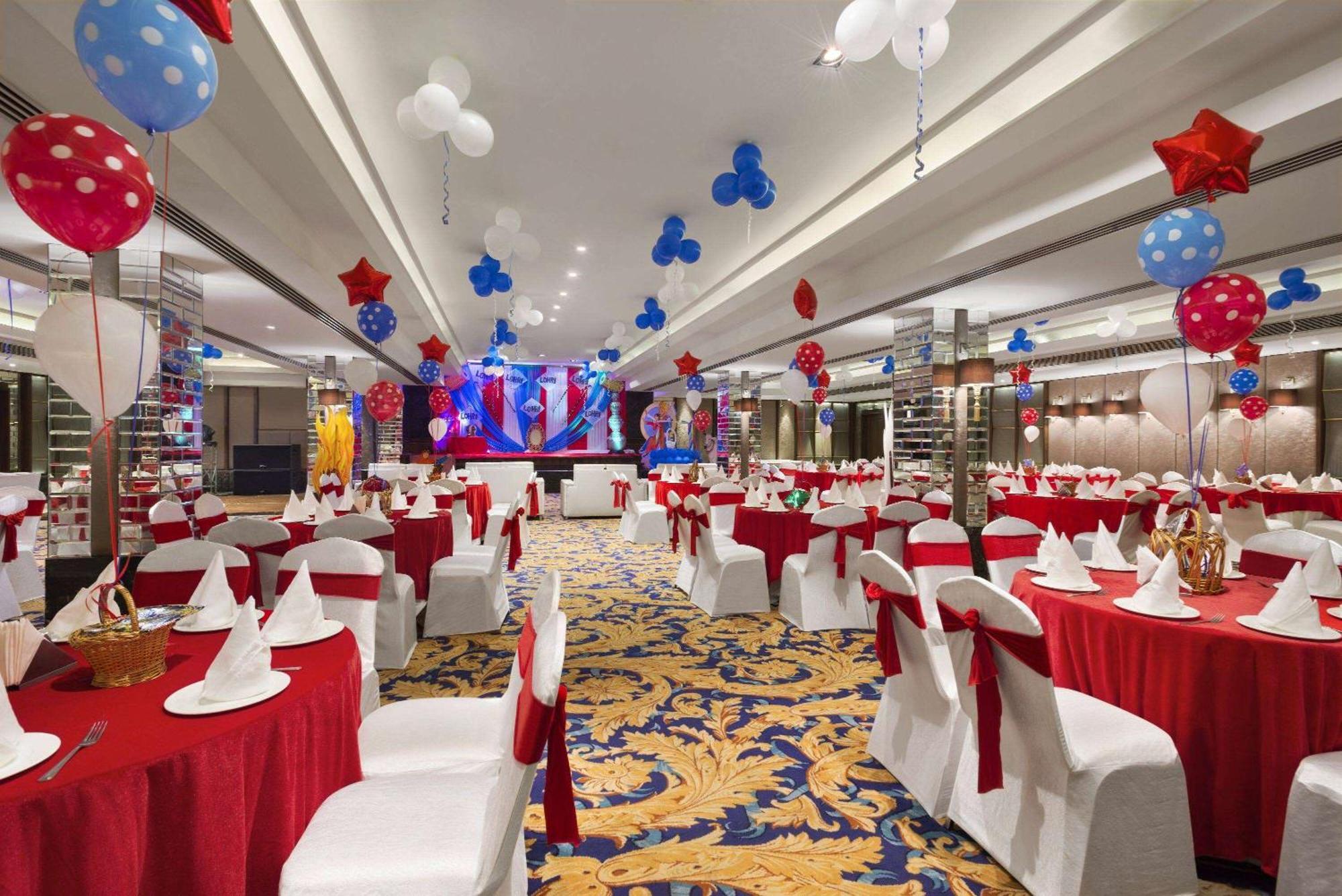 Ramada By Wyndham Jalandhar City Center Exteriör bild